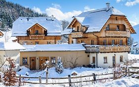 St Martin Chalets